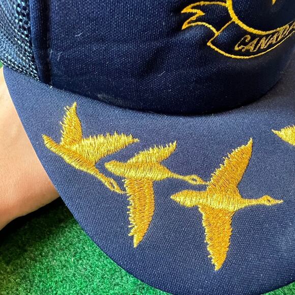 Vintage Canada Goose Snapback Hat Adjustable Embroidered Brim Meshback - Picture 4 of 8